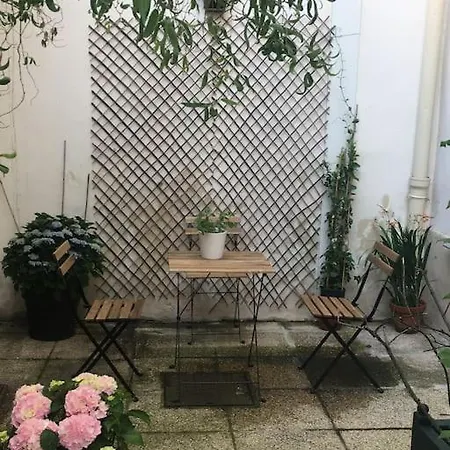 Appartamento Spacious Duplex 70m2 Fully Equiped In Oberkampf Parigi